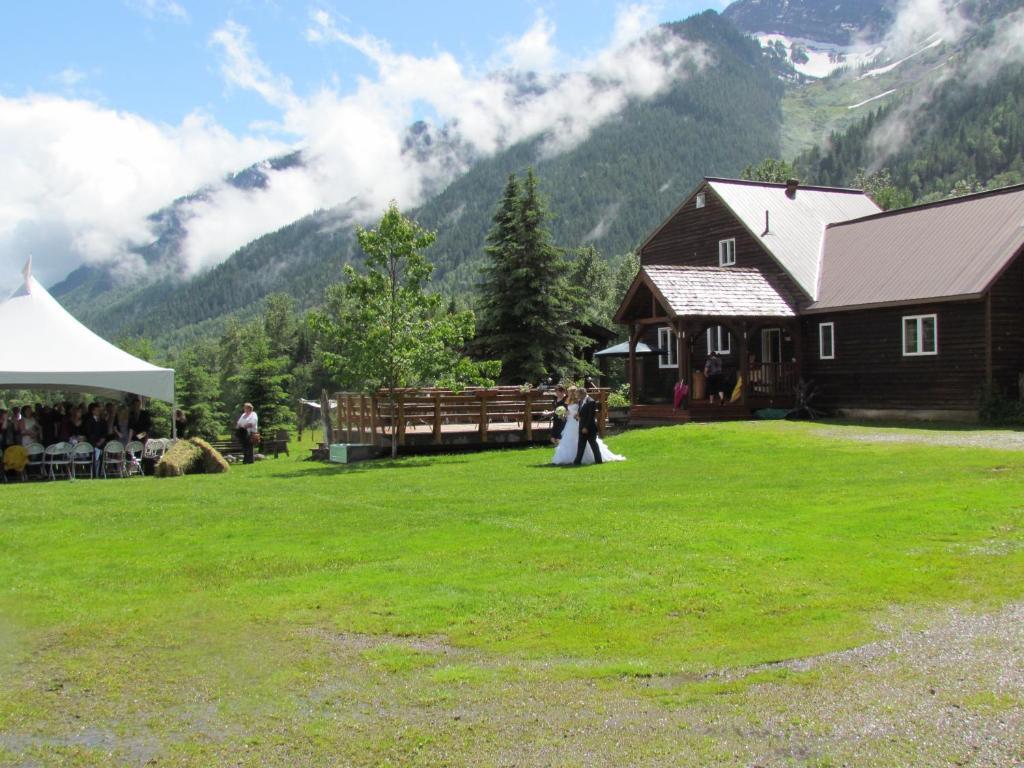 Birch Meadows Lodge B&B Fernie Dış mekan fotoğraf
